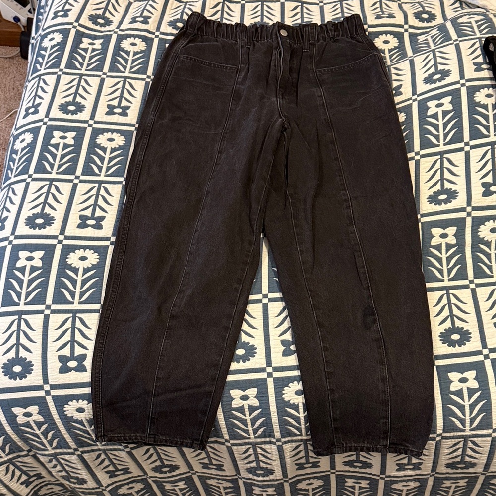 Black High-Waisted Pants